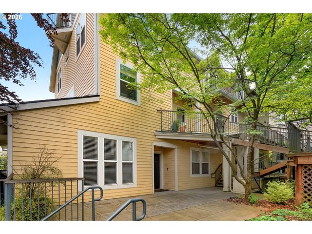 2372 Nw GLISAN St 6, Portland, OR 97210