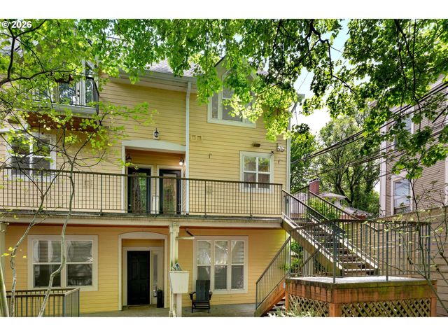 2372 Nw GLISAN St 6, Portland, OR 97210