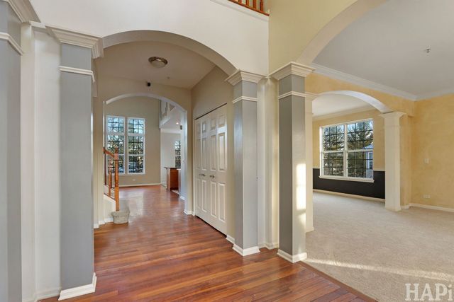 1385 Caribou Lane, Hoffman Estates, IL 60192