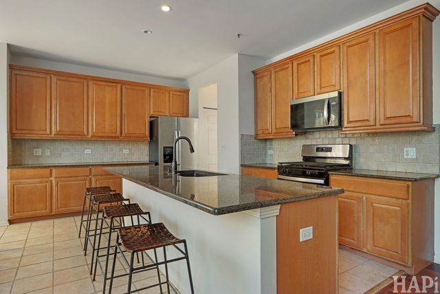 1385 Caribou Lane, Hoffman Estates, IL 60192