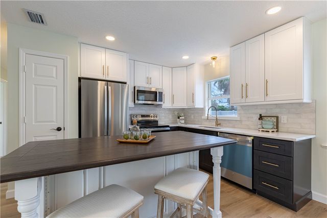 882 Gilbert Street, Sebastian, FL 32958