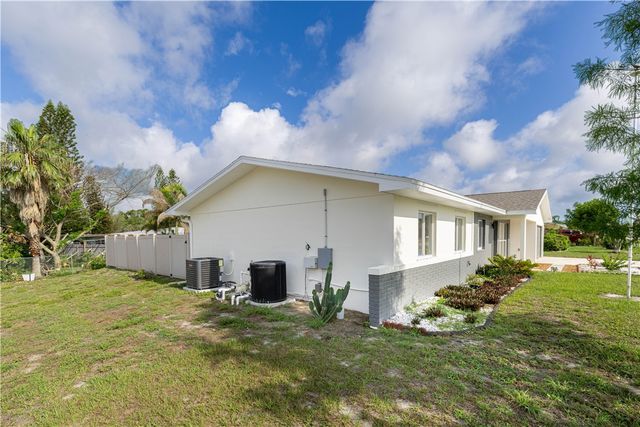 882 Gilbert Street, Sebastian, FL 32958