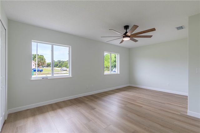 882 Gilbert Street, Sebastian, FL 32958