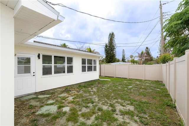 882 Gilbert Street, Sebastian, FL 32958
