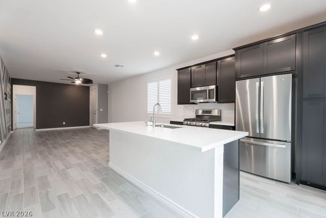 8243 Vino Merlot Avenue, Las Vegas, NV 89113