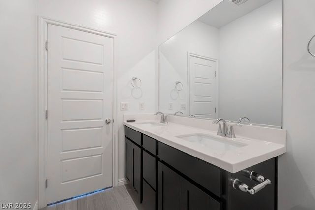 8243 Vino Merlot Avenue, Las Vegas, NV 89113