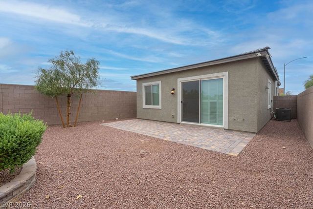 8243 Vino Merlot Avenue, Las Vegas, NV 89113