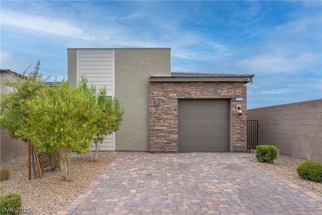 8243 Vino Merlot Avenue, Las Vegas, NV 89113