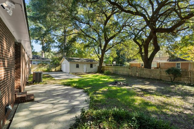 1787 Dogwood Road, Charleston, SC 29414