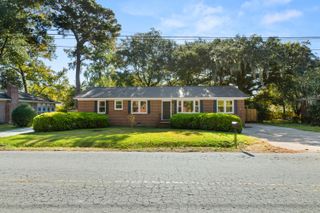 1787 Dogwood Road, Charleston, SC 29414
