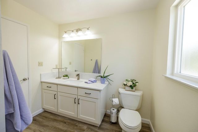 3836 Hillsboro Ct, Modesto, CA 95356