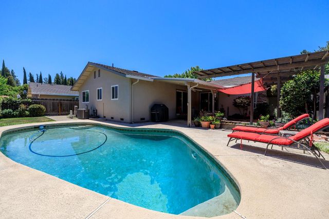 3836 Hillsboro Ct, Modesto, CA 95356