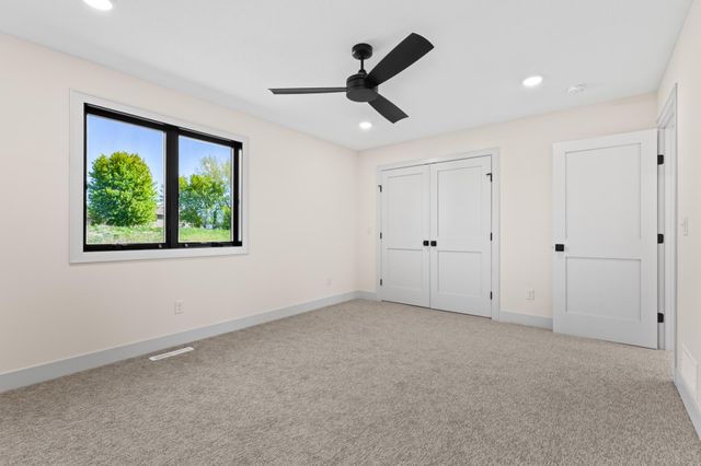 4969 Noble Drive NW, Rochester, MN 55901