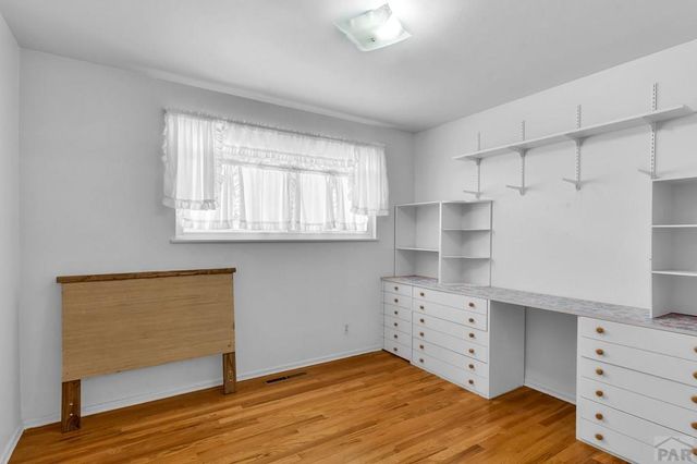 2690 Hollywood Dr, Pueblo, CO 81005