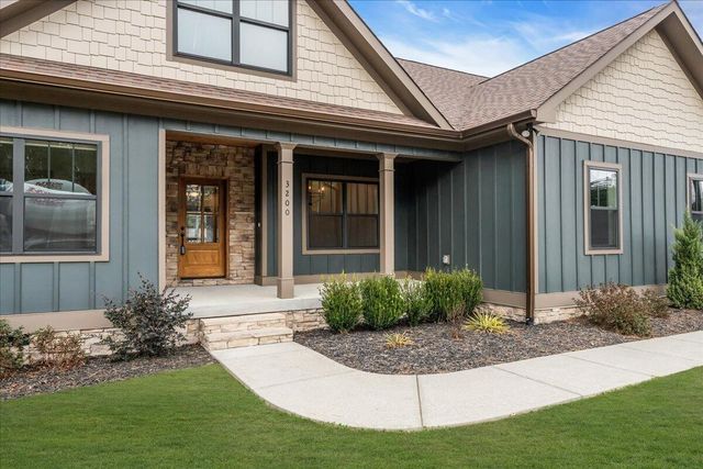 3200 Crockett Pointe, Jasper, TN 37347