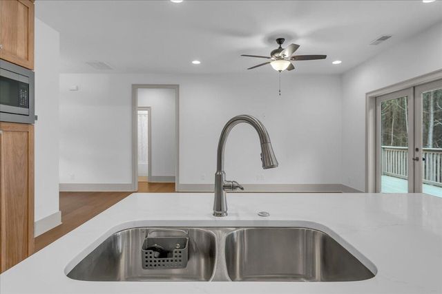 3200 Crockett Pointe, Jasper, TN 37347