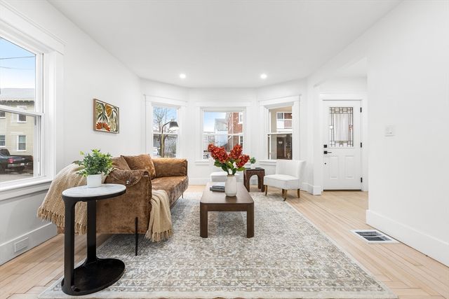 22 Prescott Street 1, Salem, MA 01970