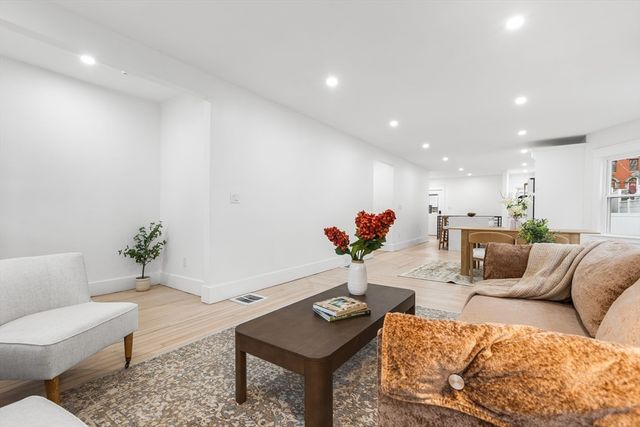 22 Prescott Street 1, Salem, MA 01970