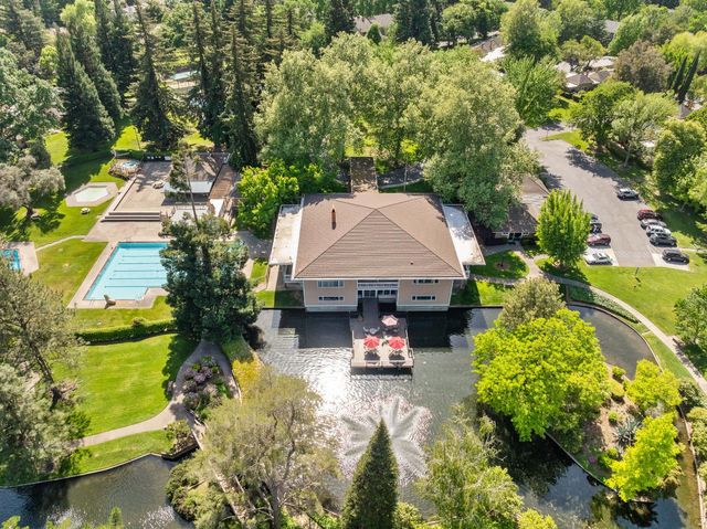 1202 Commons Dr, Sacramento, CA 95825