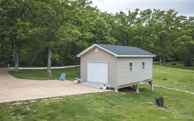 21212 Oak Trail, Warrenton, MO 63383