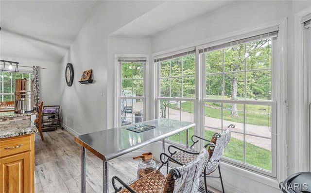21212 Oak Trail, Warrenton, MO 63383