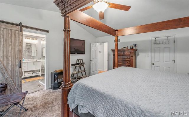 21212 Oak Trail, Warrenton, MO 63383
