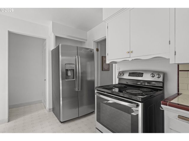 4805 Se 41ST Ave, Portland, OR 97202