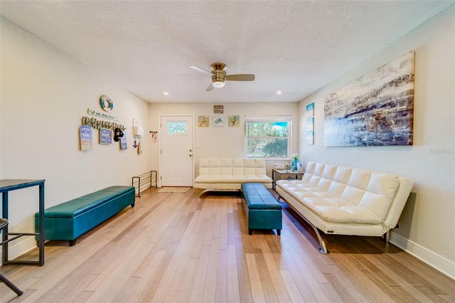 11472 PARK BOULEVARD, Seminole, FL 33772
