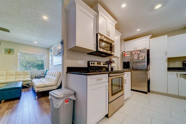 11472 PARK BOULEVARD, Seminole, FL 33772
