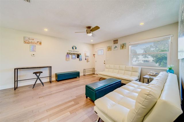 11472 PARK BOULEVARD, Seminole, FL 33772