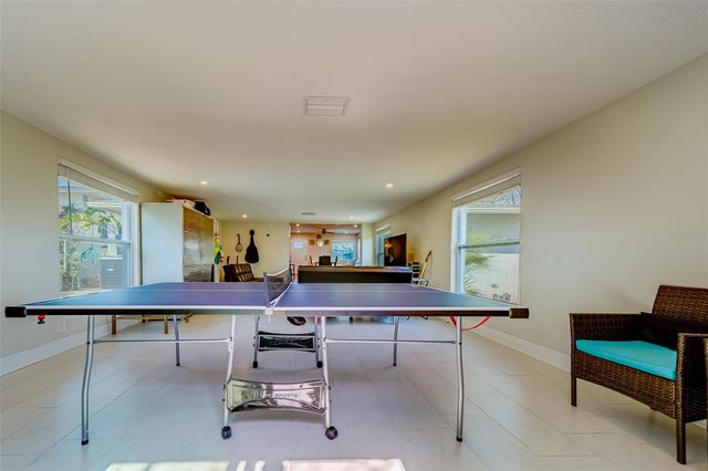 11472 PARK BOULEVARD, Seminole, FL 33772