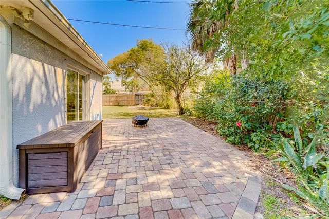 11472 PARK BOULEVARD, Seminole, FL 33772
