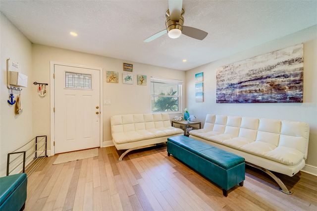 11472 PARK BOULEVARD, Seminole, FL 33772