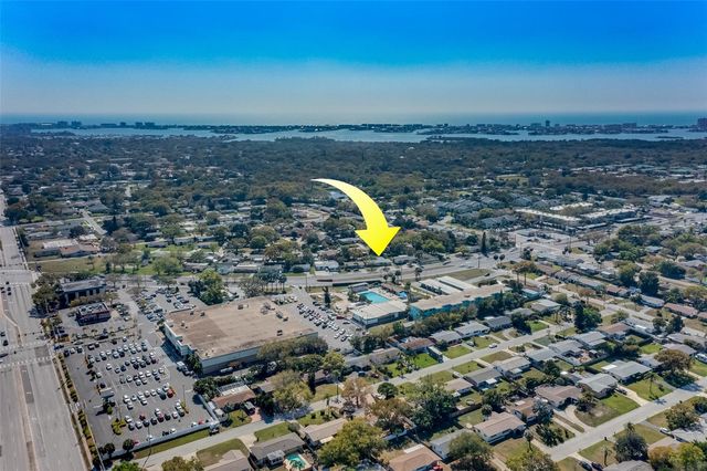 11472 PARK BOULEVARD, Seminole, FL 33772