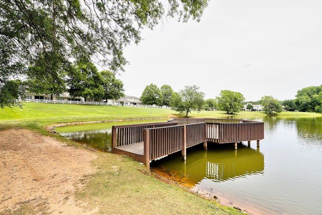 411 Shoreline Boulevard, Boiling Springs, SC 29316