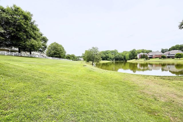 411 Shoreline Boulevard, Boiling Springs, SC 29316
