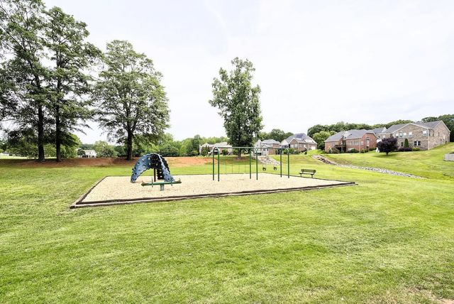 411 Shoreline Boulevard, Boiling Springs, SC 29316