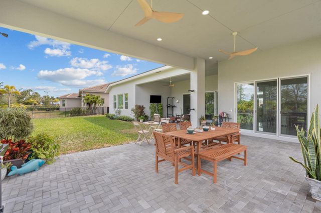 4776 Estates Circle, Westlake, FL 33470