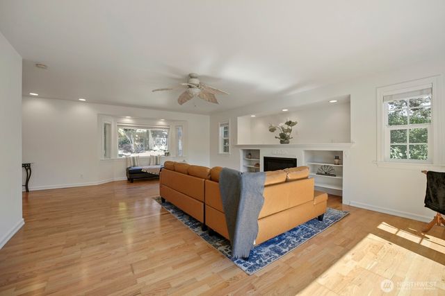 2113 Snyder Avenue, Bremerton, WA 98312