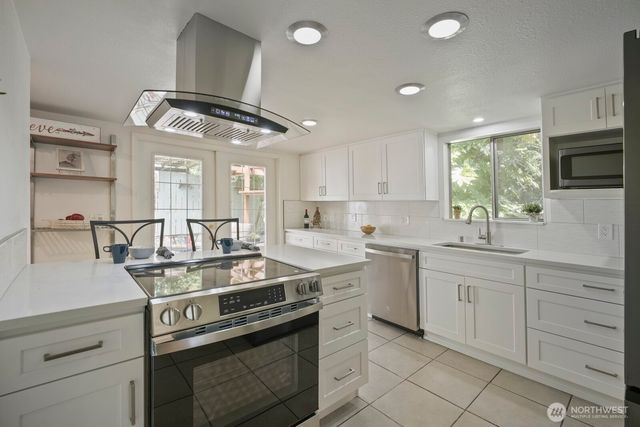 2113 Snyder Avenue, Bremerton, WA 98312