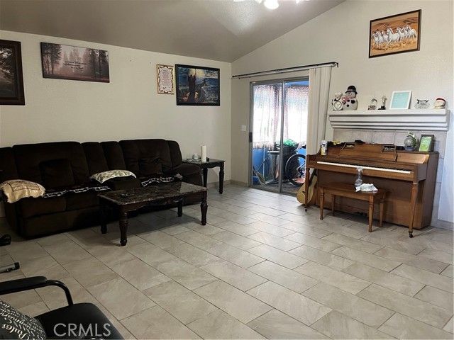 740 Hazelhurst Way, Coalinga, CA 93210