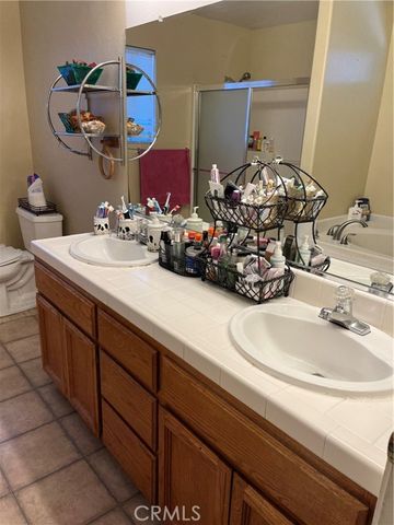 740 Hazelhurst Way, Coalinga, CA 93210