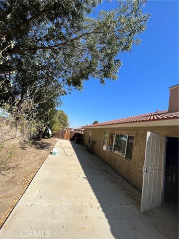 740 Hazelhurst Way, Coalinga, CA 93210