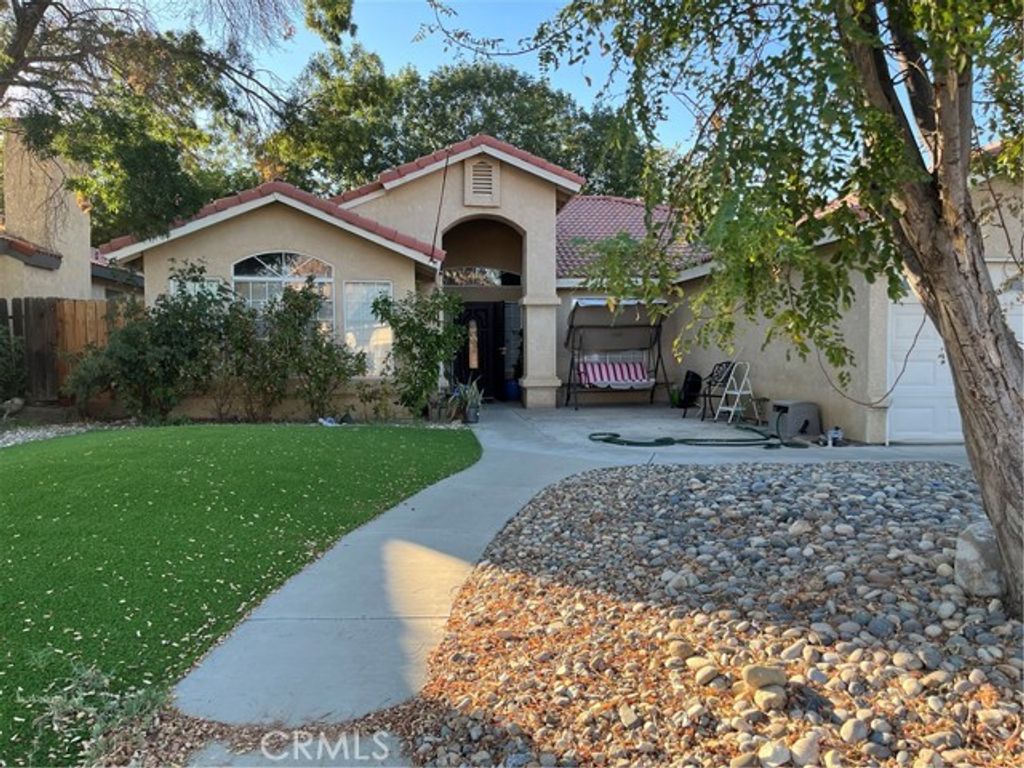 740 Hazelhurst Way, Coalinga, CA 93210