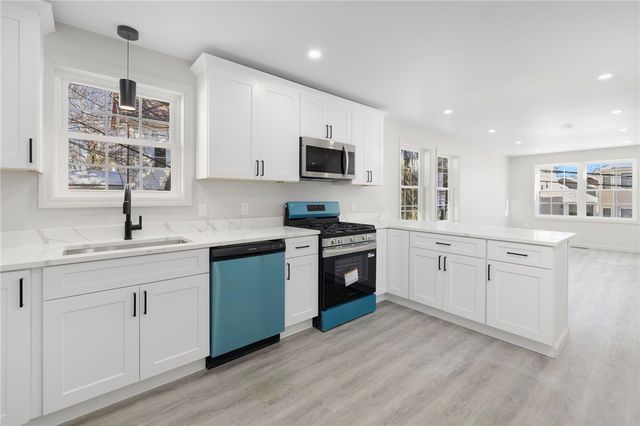 88 Julian Street, Providence, RI 02909