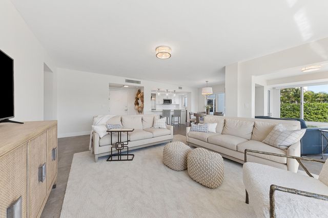 555 SE 6th Avenue 1f, Delray Beach, FL 33483