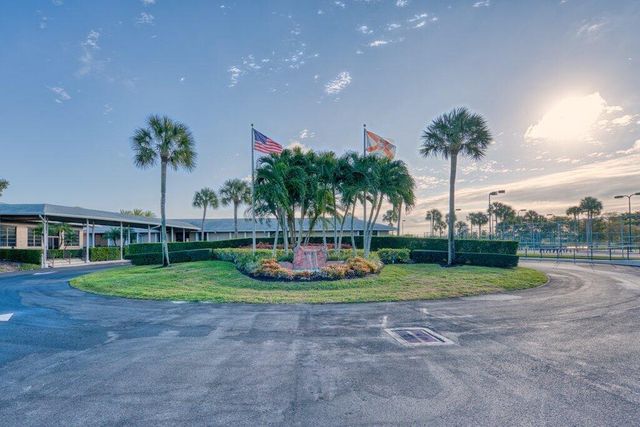 3962 Dafilee Circle, West Palm Beach, FL 33417