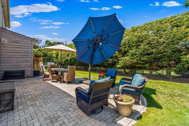 19 Evon Drive, Syosset, NY 11791