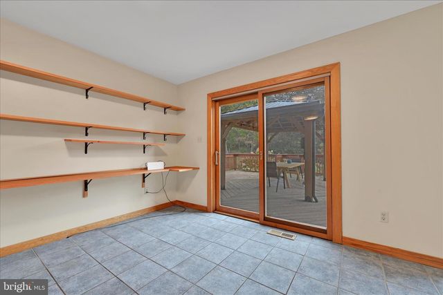 509 E SECOND MOUNTAIN RD, Orwigsburg, PA 17961