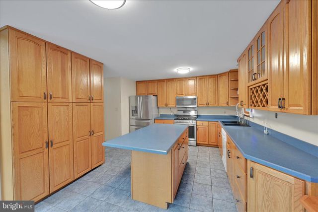 509 E SECOND MOUNTAIN RD, Orwigsburg, PA 17961